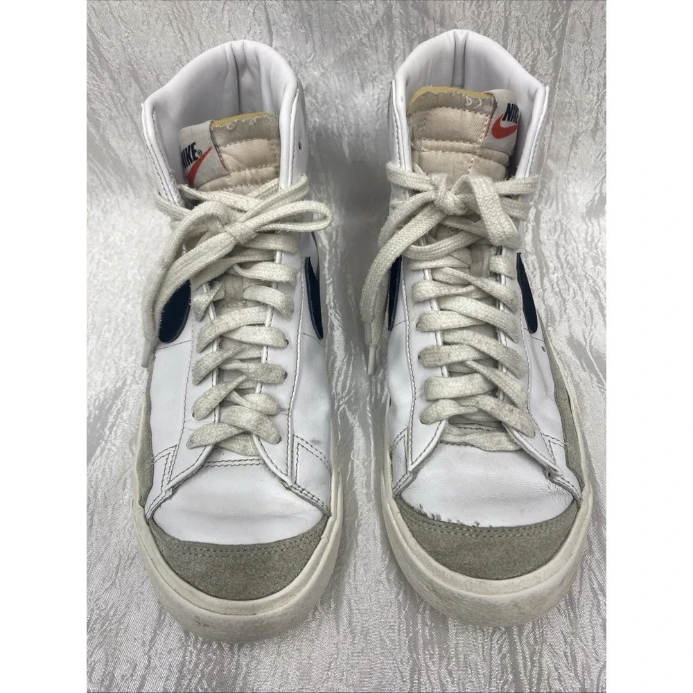 Nike Women's Blazer Mid 77 CZ1055-100 White Basketball‎ Shoes Sneakers Size 9